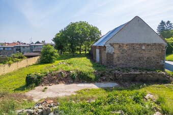 Prodej stavebního pozemku o velikosti 1722 m2 - 13