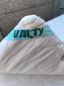 Prodám manželskou postel + Matrace ZDARMA - 13