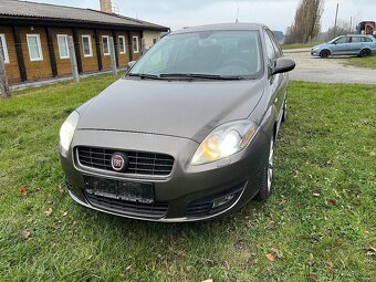 Fiat Croma 1.9 JTD 88 kw r.v.2011 - 13
