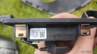 Ruzne veci Toyota, KIA, Mercedes - zrcadlo, listy, absorber - 13