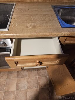 Masivní kuchyňská linka z Německa se spotřebiči - 13