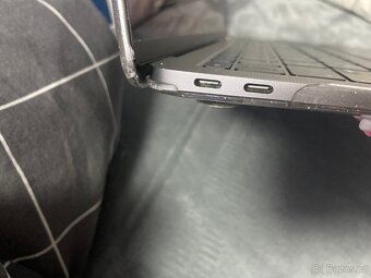 MacBook Air 13" 16GB RAM/256GB - 13