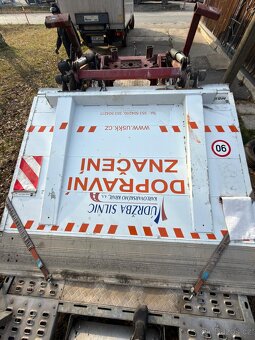 Hydraulické čelo - 13