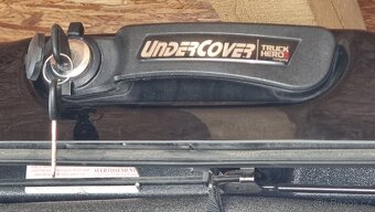 NOVÝ KRYT KORBY DODGE RAM LIMITED ČERNÁ PERLEŤ - 13