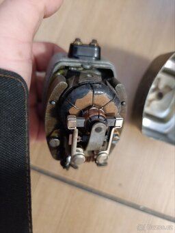 Prodám motorek stěračů PAL 6 a 12 v a FER 12v - 13