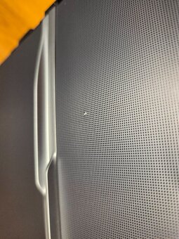 Středová konzole Tesla Model 3 - použitá - 13