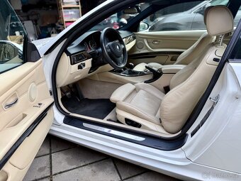 BMW 335i e92: man.,RWD,MPaket,generální servis,DPH,faktury - 13