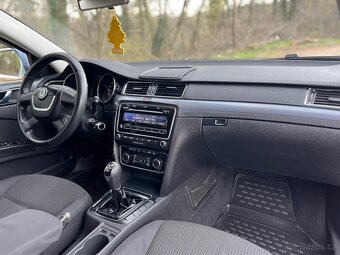 Škoda Superb 2 2010 - 13