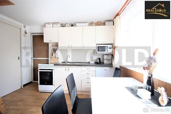 Prodej útulné chaty 40 m², pozemek 689 m², Mohelno, okres Tř - 13