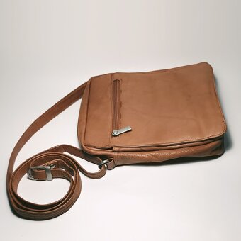 Stylová dámská crossbody kabelka - světle hnědá - 13
