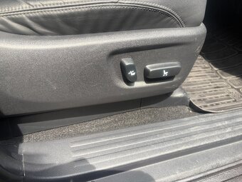 Toyota Land Cruiser GDJ 150 - 13