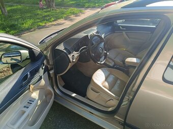 Prodám Škoda octavia 2 combi 1.6FSI AUTOMAT - 13