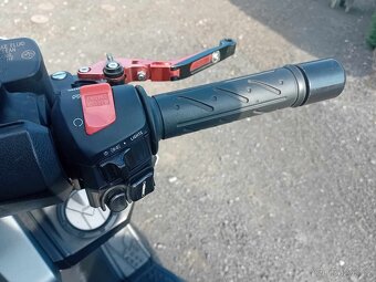 KYMCO MYROAD 700i ABS, SERVISOVANÝ, NOVÉ PNEU,LEDKY - 13