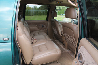 1995 Chevrolet Suburban 4WD 5.7 V8 - 13