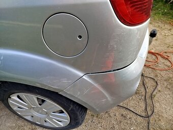 Ford fiesta 1,4 59kw - 13