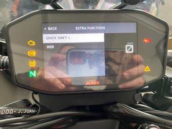 KTM 890 Duke = AKRAPOVIČ / POWERPARTS - 13