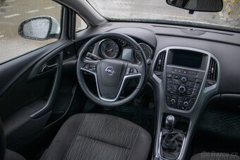 Opel Astra Sport Tourer ST 1.6 CDTI, Nová STK - 13