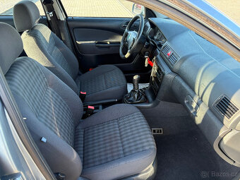 Škoda Octavia 1.6i TOUR combi,STK do 3/2028 - 13