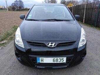 HYUNDI i20  1,2-16V benzin 57 KW, rv 2012  KLIMA - 13