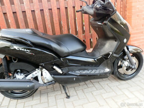 Yamaha X-Max 250 - 13