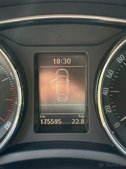 ŠKODA SUPERB 1.8 TSI 118kW, KLIMA, SERVISOVÁNO - 13