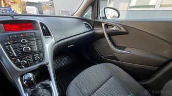 Opel Astra Tourer 1,6 CDTi 81kW - 13