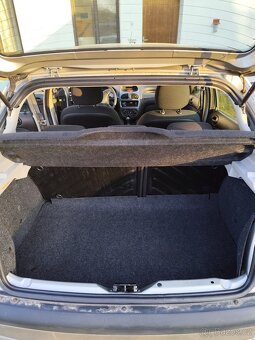 Peugeot 206 1.4 16V, 143 000 km, 2. majitel, STK 1/2026 - 13