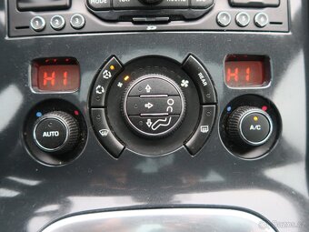 Peugeot 5008 2.0 HDI 120kW CZ SERVISKA 2.MAJITEL - 13