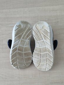 4x Chlapecká zimní / jarní obuv (vel. 22) - 13