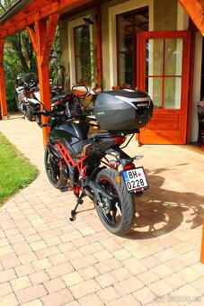 Benelli BN125 - 13