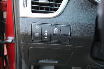 Hyundai i30 1,6GDI 99KW, ČR, ROZVODY, SERVISKA, r.v. 2016 - 13