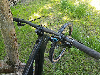 Zánovní našlapané karbonové elektrokolo S-WORKS, vel. S4(L) - 13