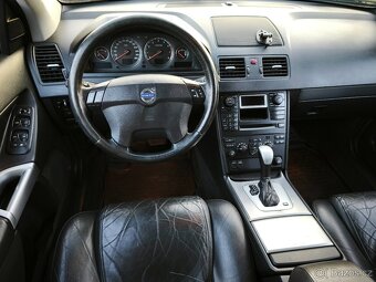 Prodám Volvo XC90 AWD 2.9T 200kW - 7 míst - 13