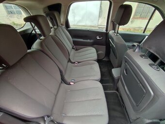 Renault Scenic 1.5dCi 78kW - 13