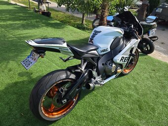 Honda Cbr 1000Rr top Stav spousta doplňků - 13
