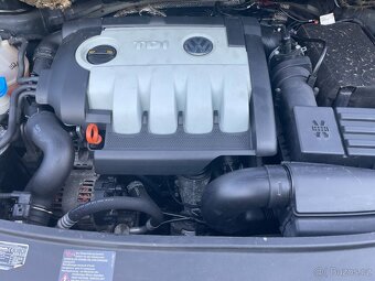 VW Touran, 2,0 TDi, 103 kW, r.v. 2008, - 13