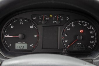 Volkswagen Polo 1.4 TDI DPF BLUE MOTION Trendline - 13