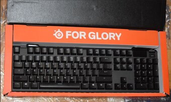 SteelSeries Apex 7, magnet. podložka, OLED display,USB hub - 13