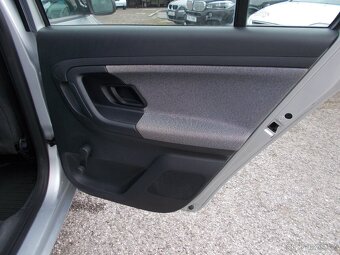 Prodám Škodu Fabii 1.6 TDI Nové STK RV 04/2011 - 13