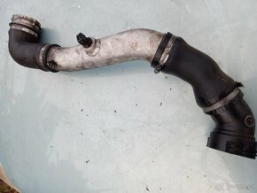 BMW e65 vedení vzduchu z turba M57N - 13