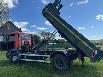 Kamion MAN 18.340 4x2 BB EURO 5 hákový nosič kontejnerů - 13