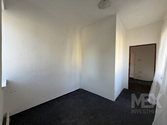 Prodej rodinného domu v obci Svratka - 13