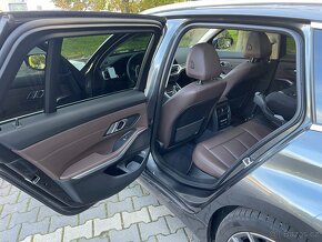 2020 BMW 320d Touring XDrive 140kW AT - 13