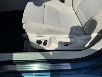 Volkswagen Passat  2.0 TDi DSG Exclusive - 13