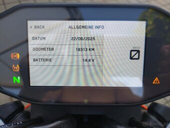 KTM 790 Duke 2023 - 13