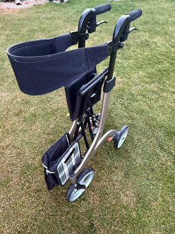 Chodítko pro seniory DMA 102 pěkné - 13