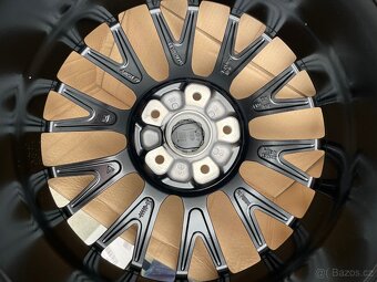 PORSCHE PANAMERA alu kola 20" nové, originál  - 13