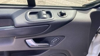 Ford Transit Custom - 13
