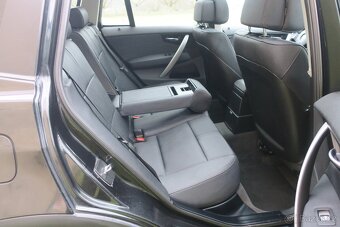 BMW X3 2.0D 130 kW, PANORAMA, KŮŽE - 13
