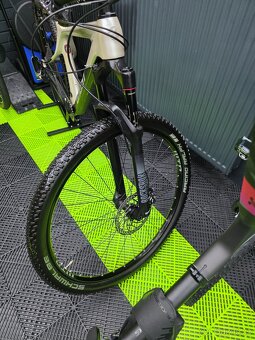 Ghost Lector vel. M r.v. 2022 - 13